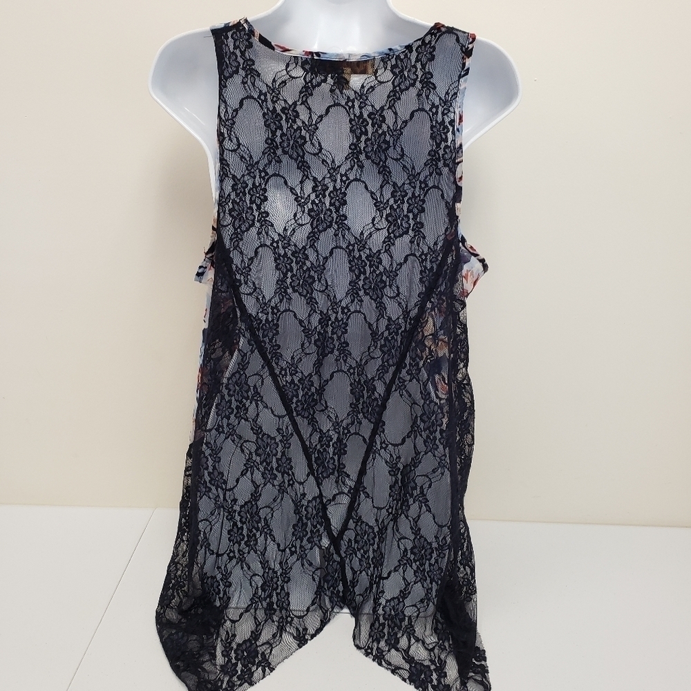 Democracy Lace Back Floral Top Size Large - Picture 2 of 7